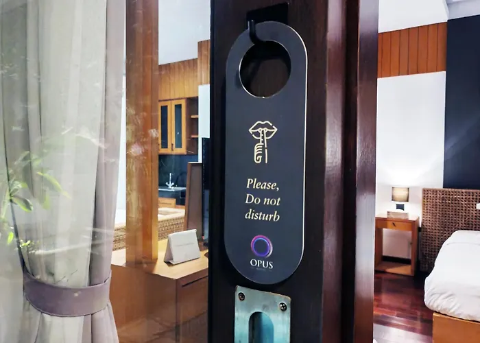 By Opus Hospitality ホテル 4*